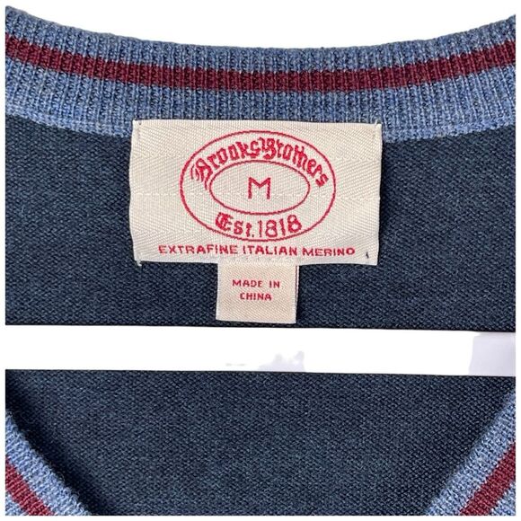 Brooks Brothers Men’s Size Medium Merino Wool Navy Red Striped V-Neck Sweater - Picture 4 of 8